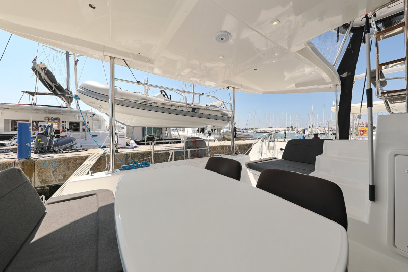 Lagoon 42 — photo 19
