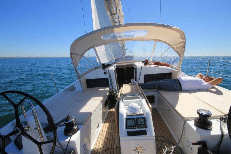 Sun Odyssey 440 — photo 8