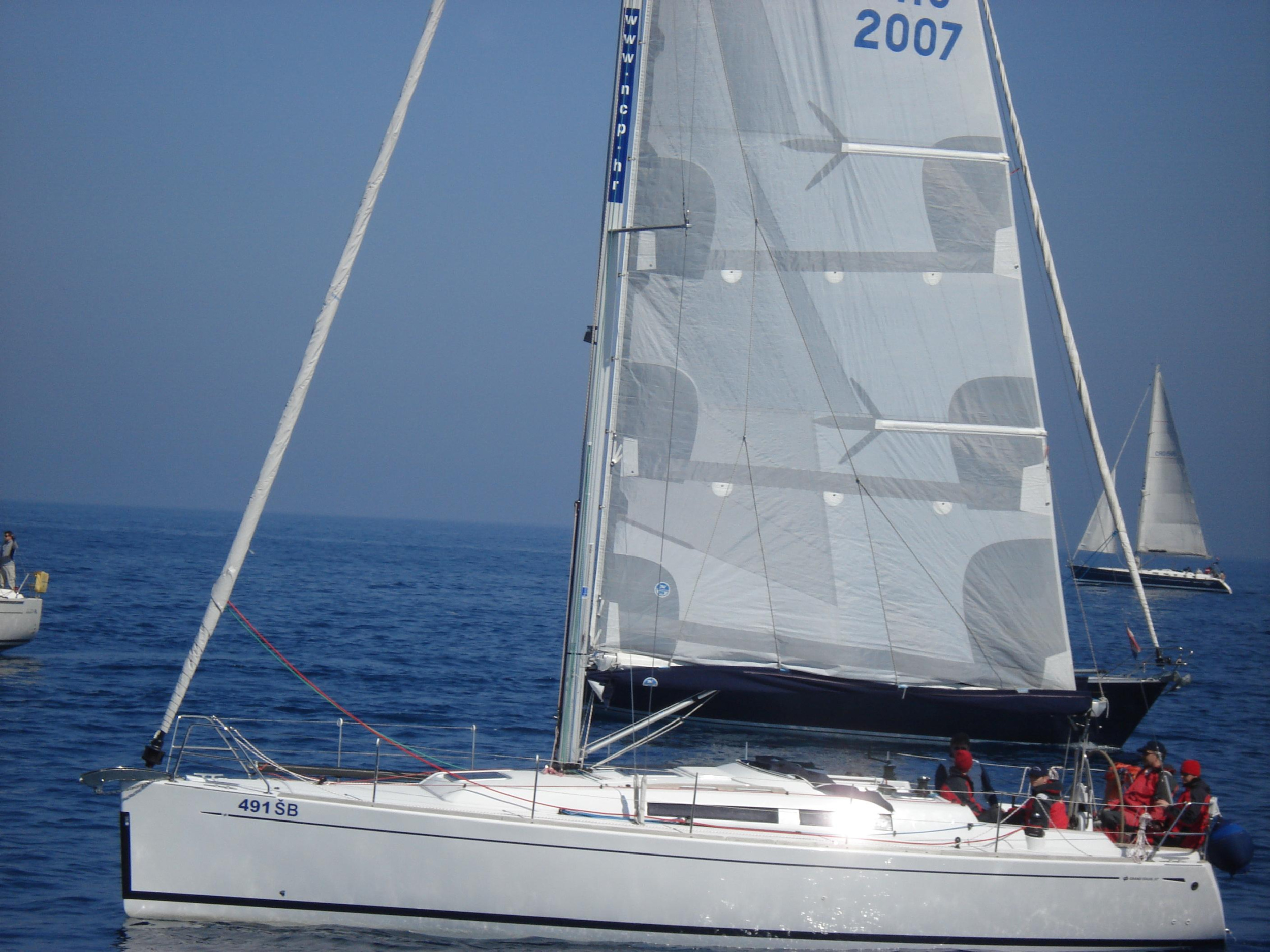 Grand Soleil 37 R — photo 8