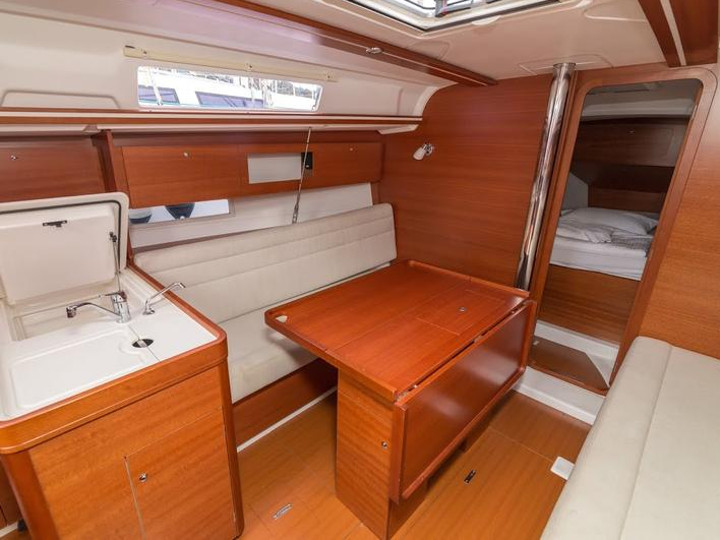 Dufour 335 Grand Large — photo 9
