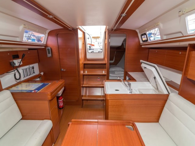 Dufour 335 Grand Large — photo 5