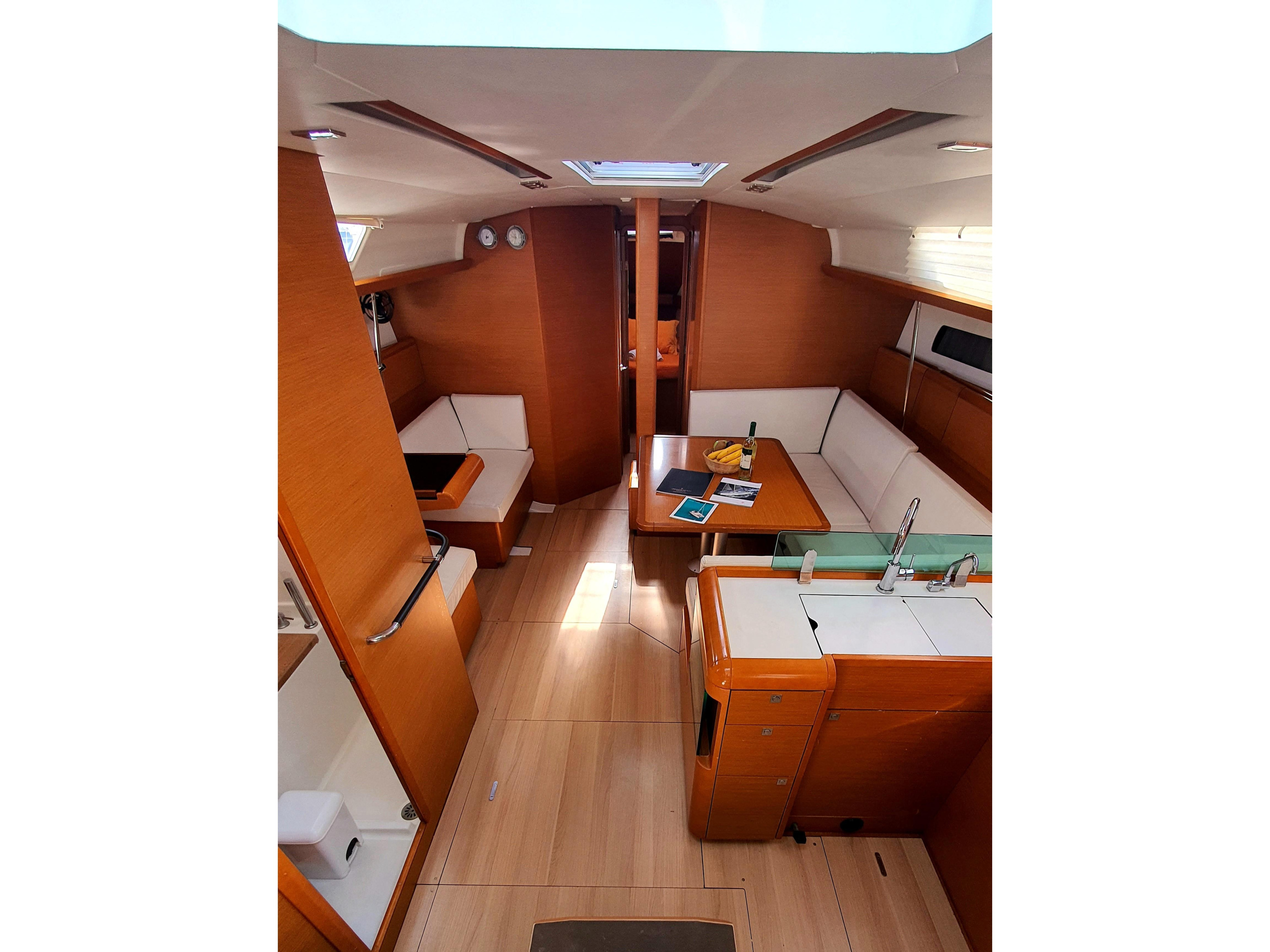 Sun Odyssey 449 — photo 3