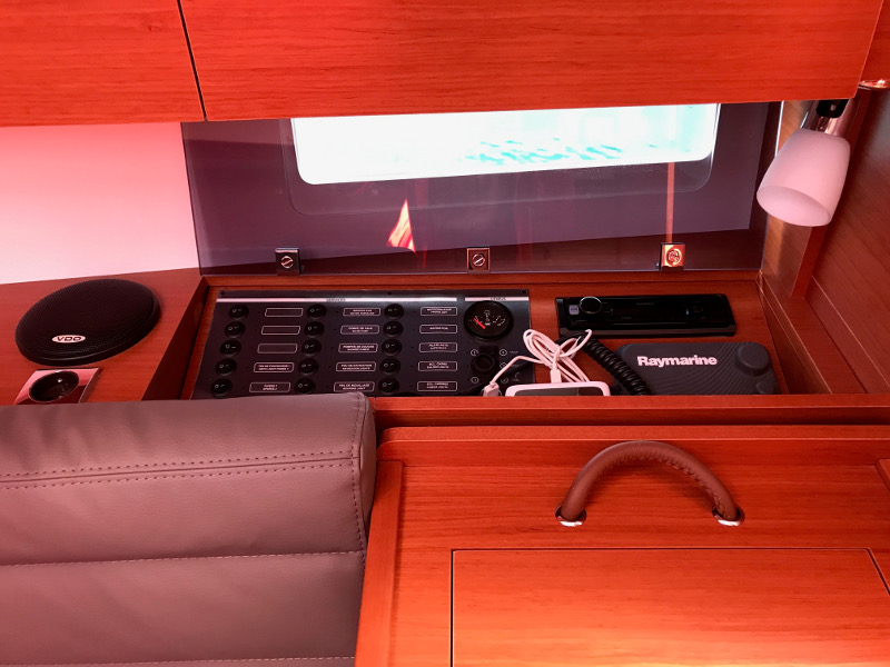 Dufour 350 Grand Large — photo 17