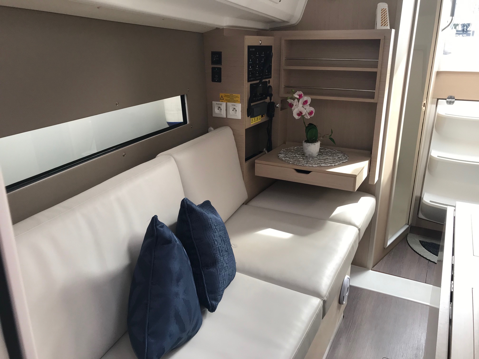 Oceanis 30.1 — photo 13
