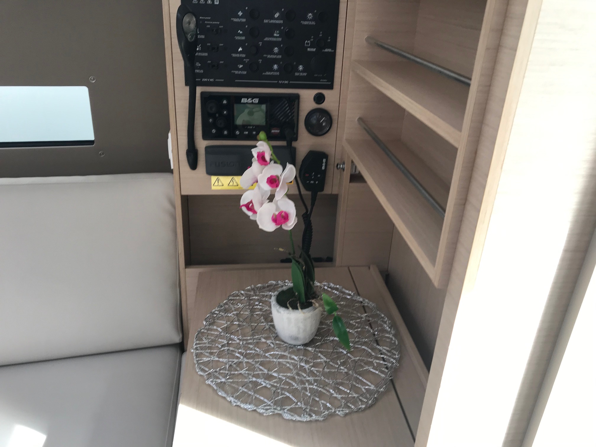 Oceanis 30.1 — photo 9