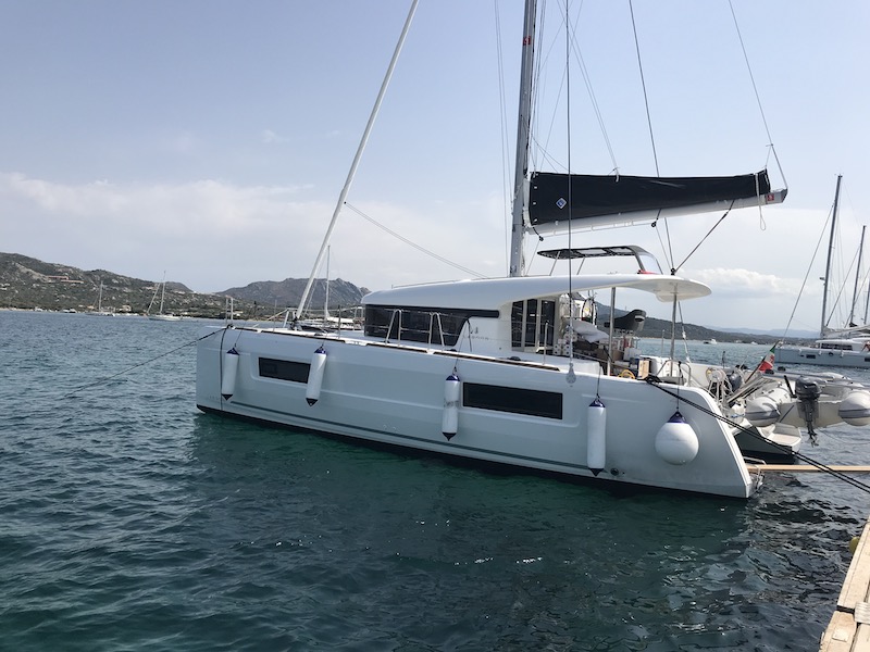 Lagoon 40 — photo 13
