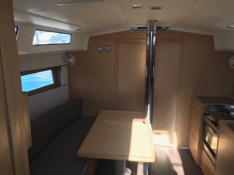 Oceanis 38.1 — photo 3