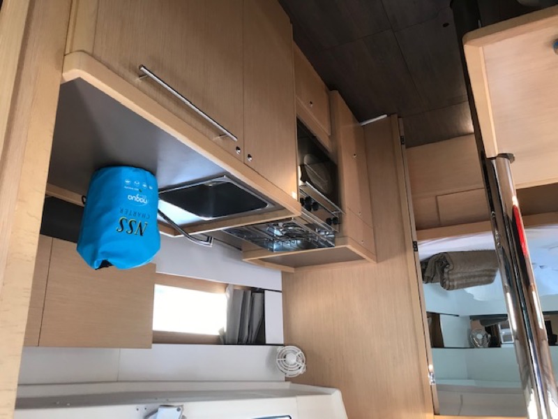 Oceanis 38.1 — photo 11