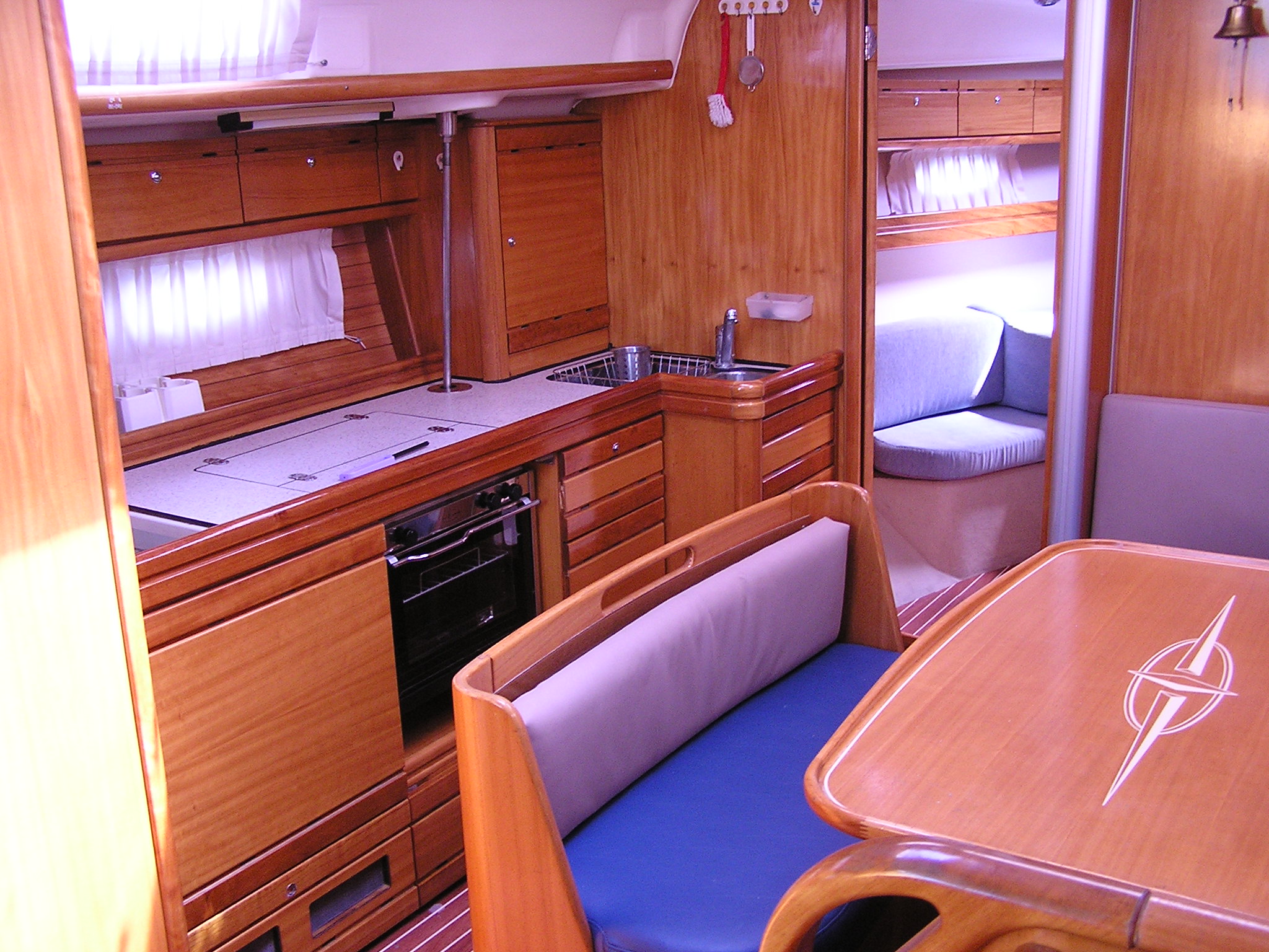 Bavaria 39 Cruiser — photo 7