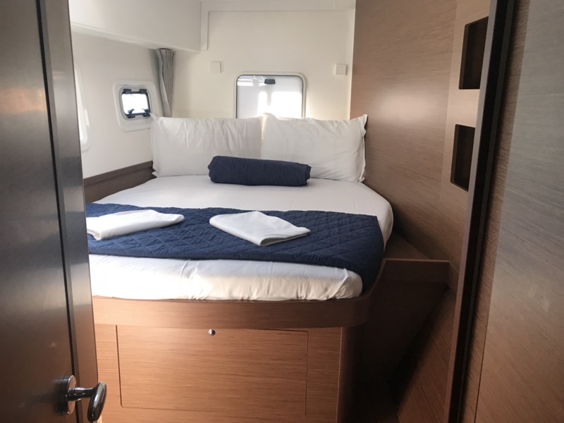 Lagoon 42 — photo 15