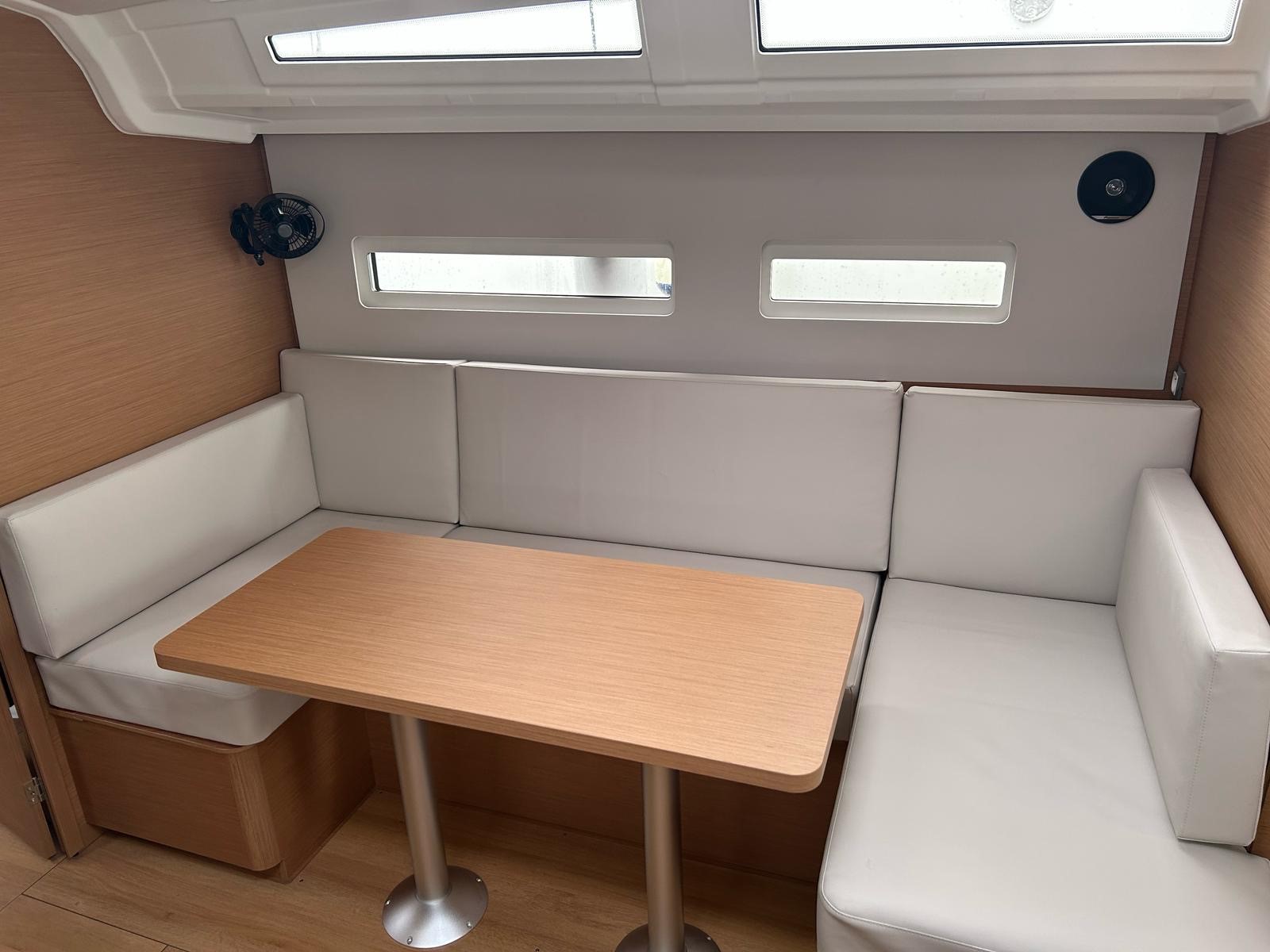Sun Odyssey 410 — photo 14