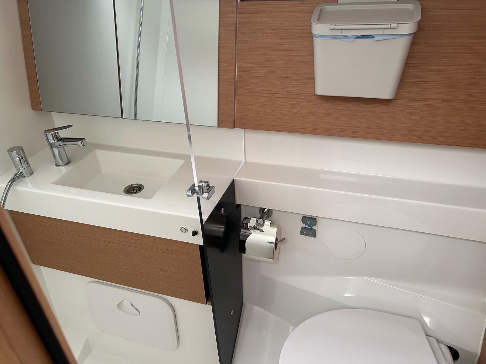 Sun Odyssey 410 — photo 20