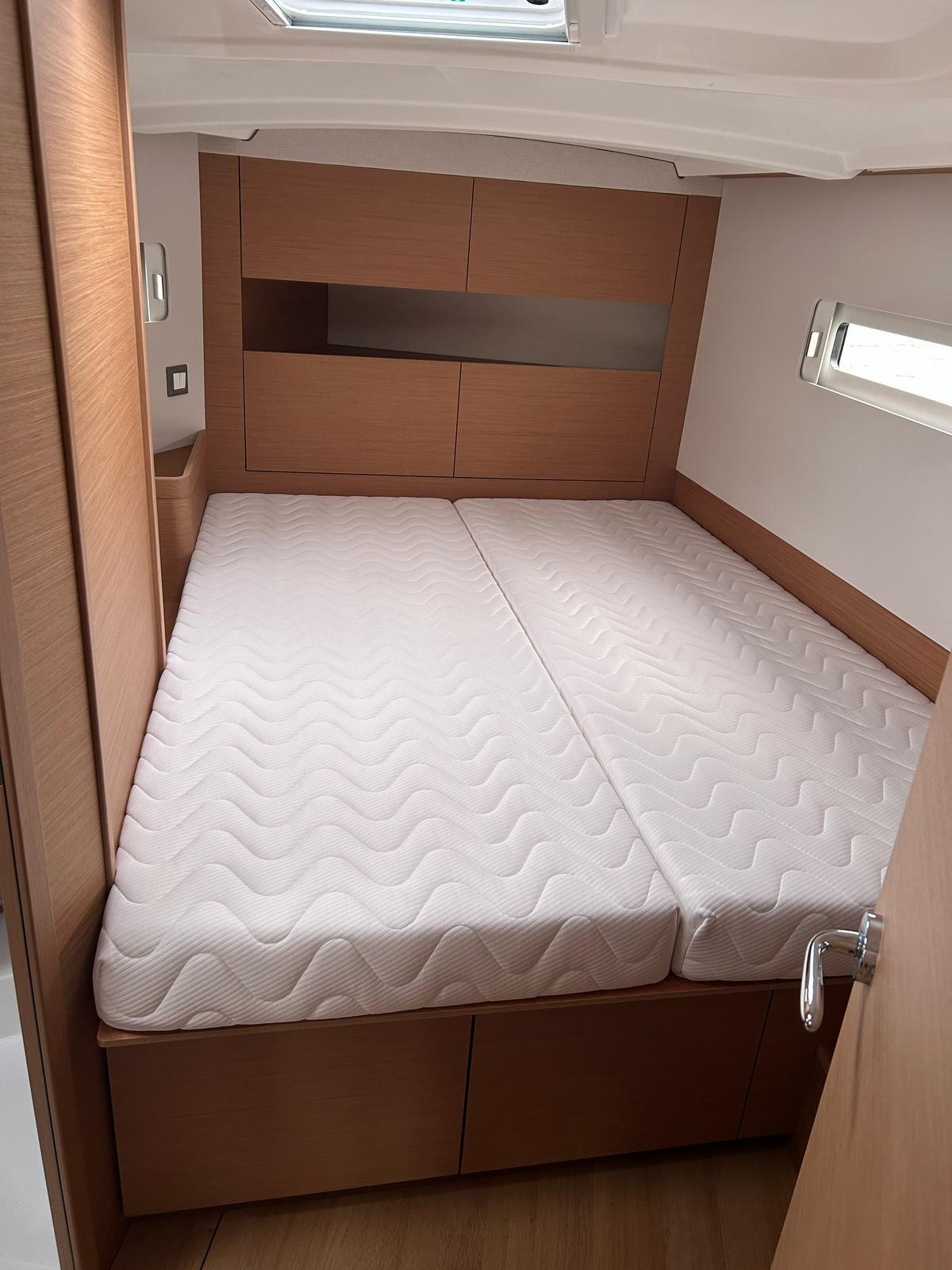 Sun Odyssey 410 — photo 8