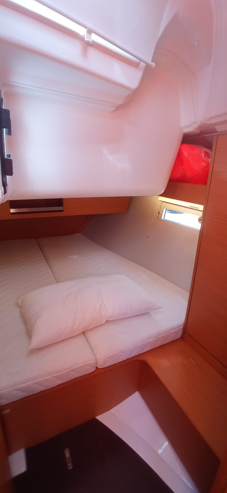 Dufour 390 Grand Large — photo 14