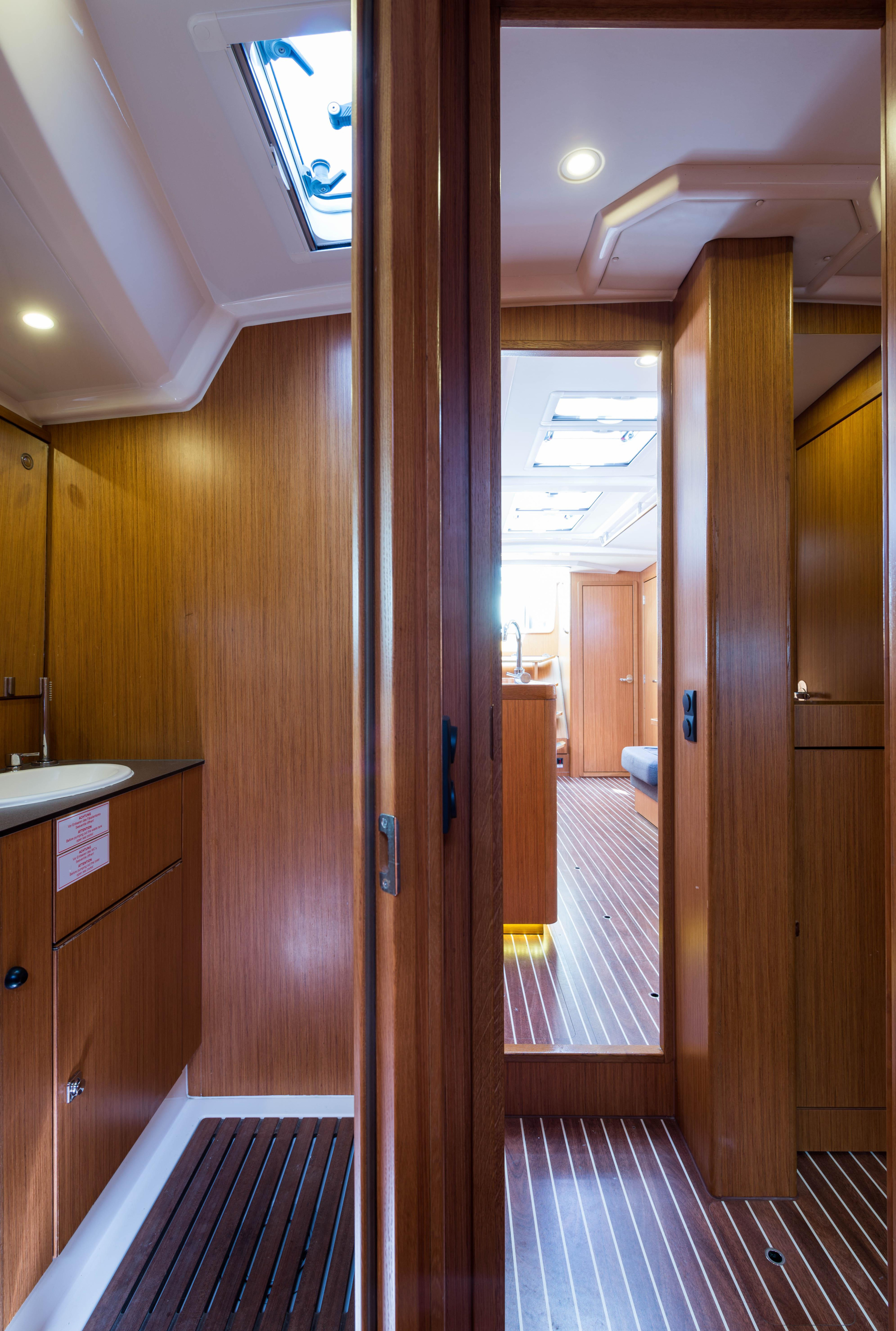 Bavaria Cruiser 56 — photo 44