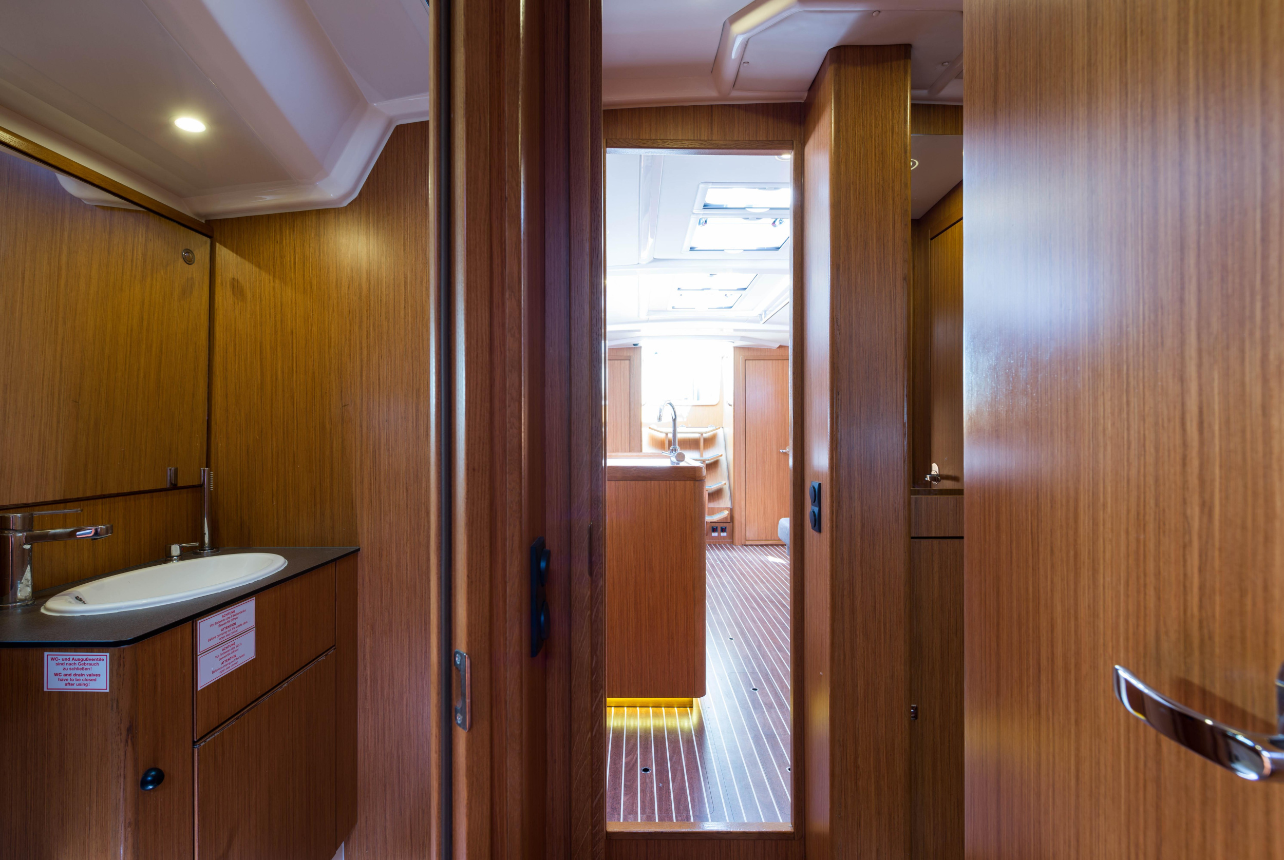 Bavaria Cruiser 56 — photo 4