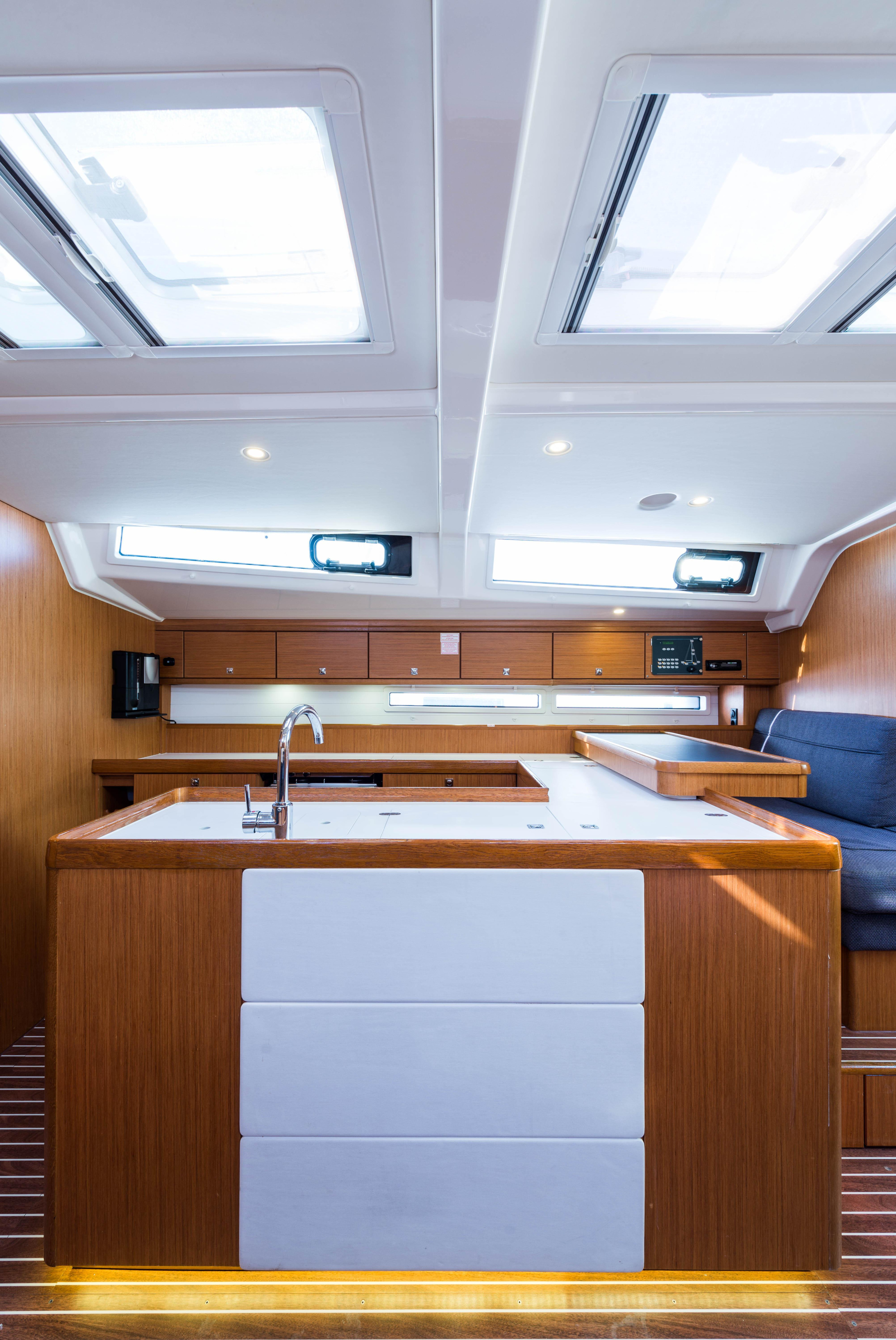 Bavaria Cruiser 56 — photo 100
