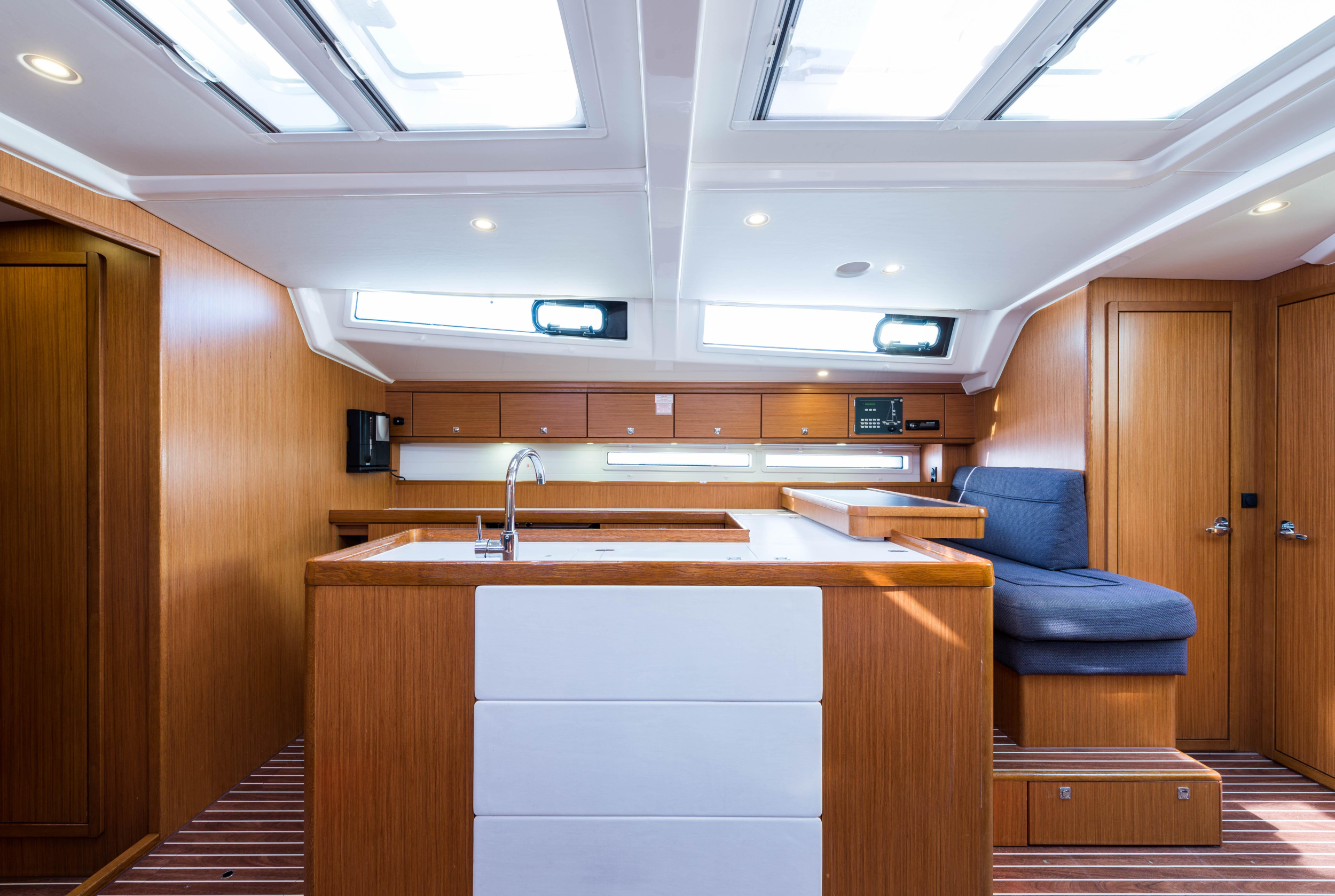 Bavaria Cruiser 56 — photo 102