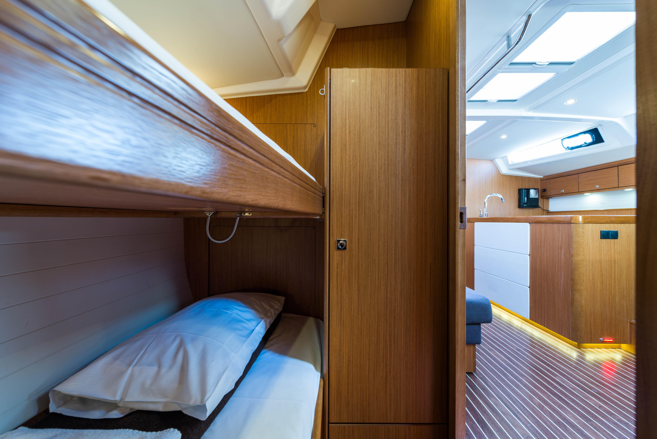Bavaria Cruiser 56 — photo 58