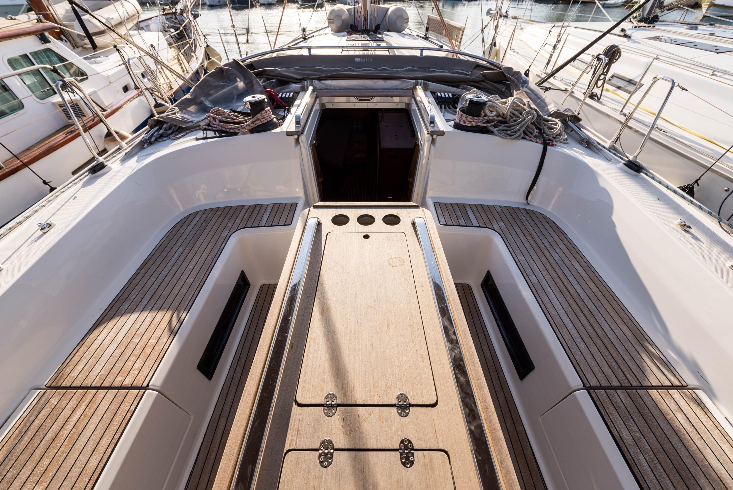 Bavaria Cruiser 56 — photo 36