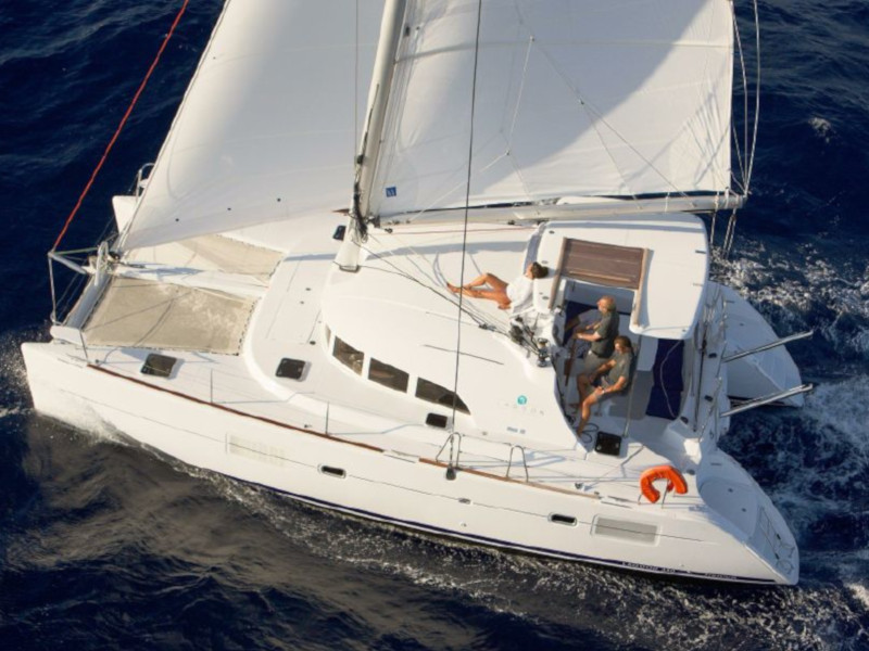 Lagoon 380 S2 — photo 6