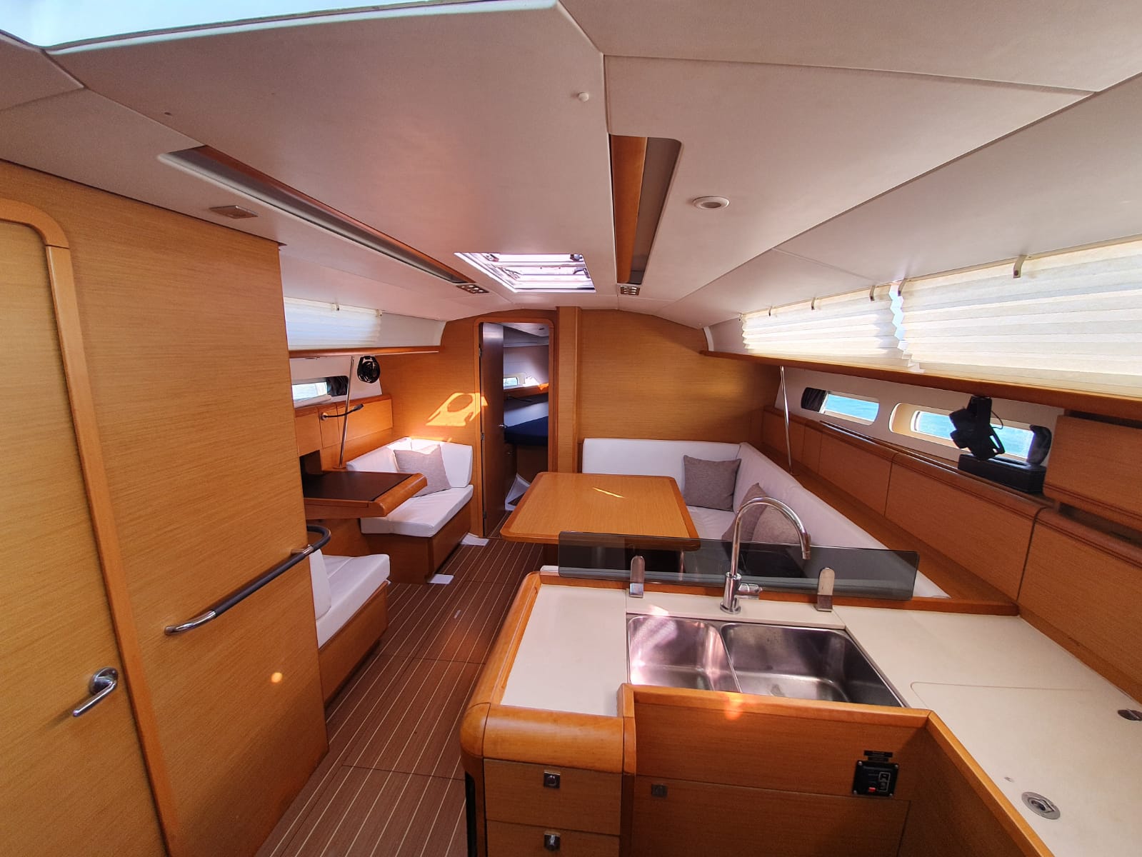 Jeanneau Sun Odyssey 409 — photo 17