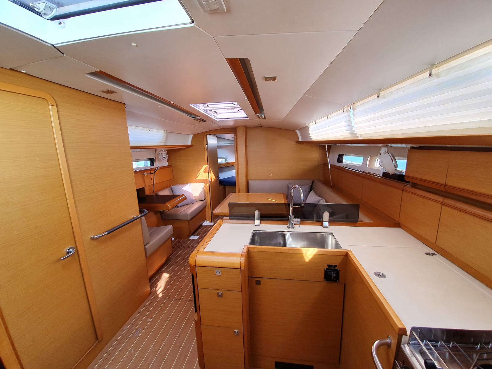Jeanneau Sun Odyssey 409 — photo 15