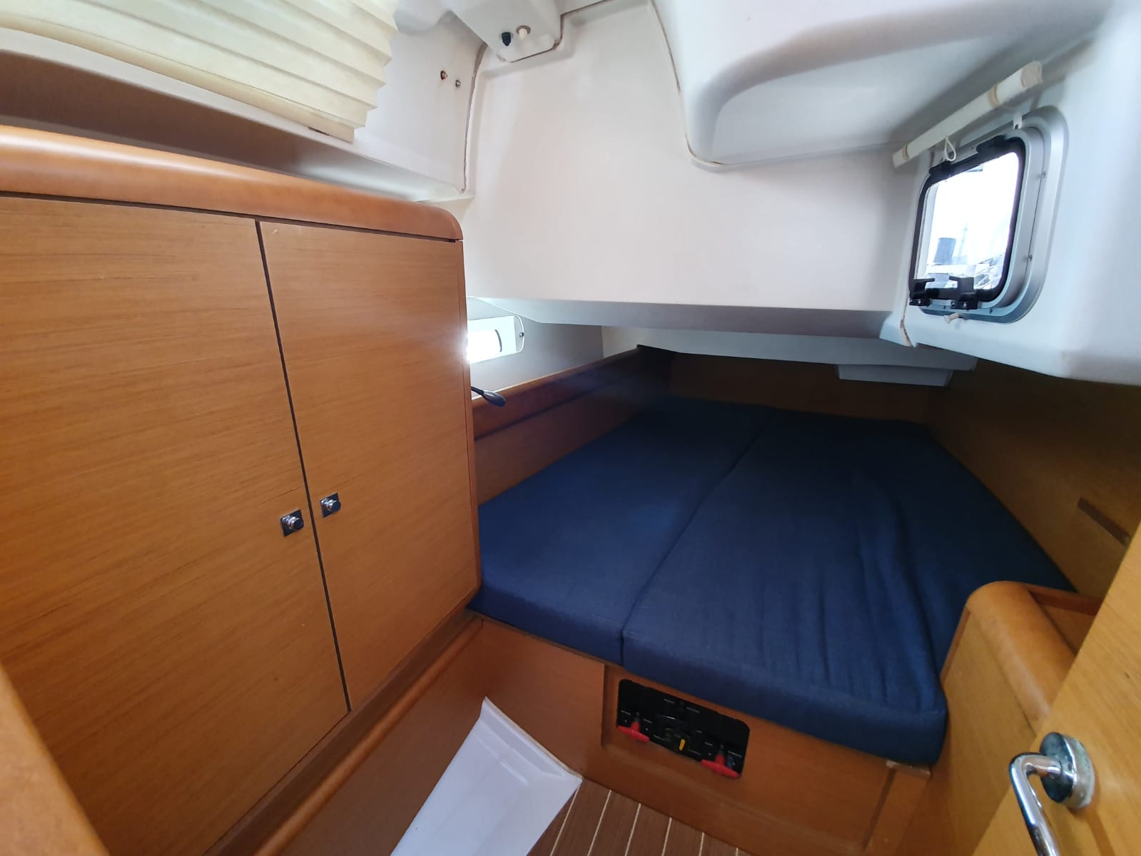 Jeanneau Sun Odyssey 409 — photo 10