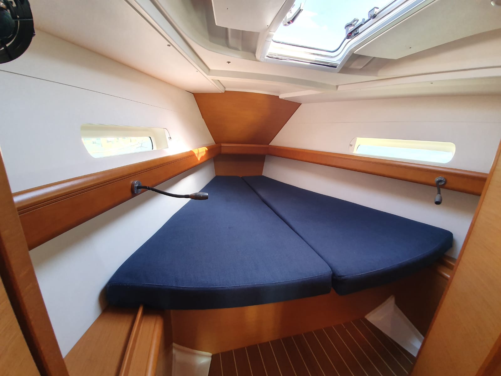 Jeanneau Sun Odyssey 409 — photo 13