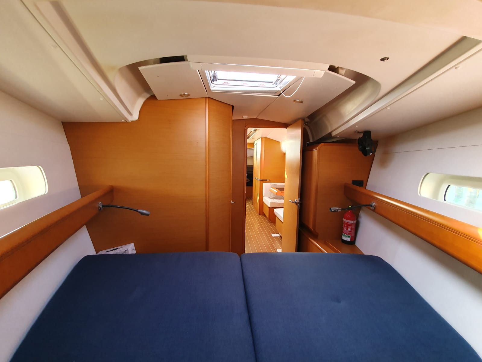 Jeanneau Sun Odyssey 409 — photo 5
