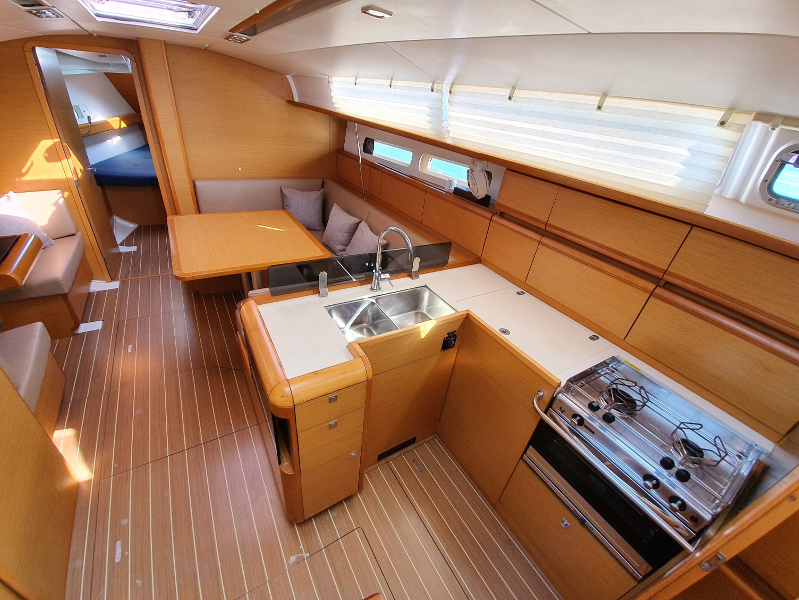 Jeanneau Sun Odyssey 409 — photo 19