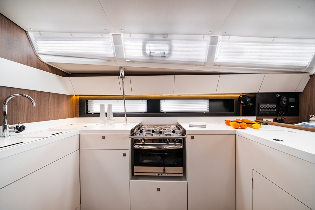 Sun Odyssey 455 — photo 8
