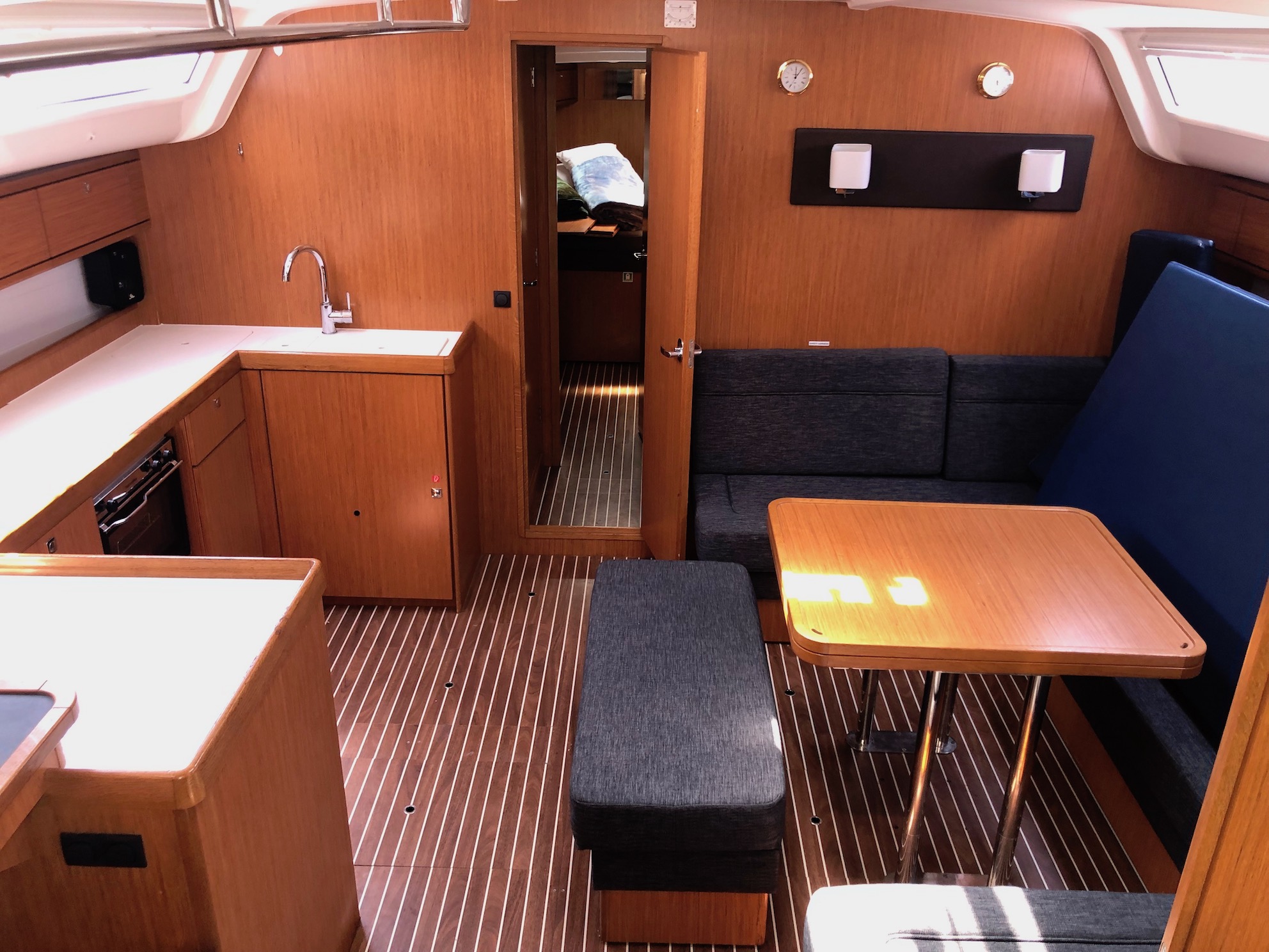 Bavaria Cruiser 51 — photo 9
