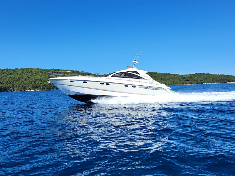 Fairline Targa 52 GT — photo 1