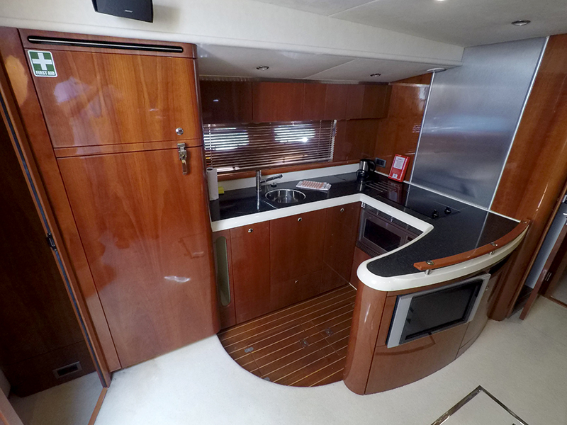Fairline Targa 52 GT — photo 3