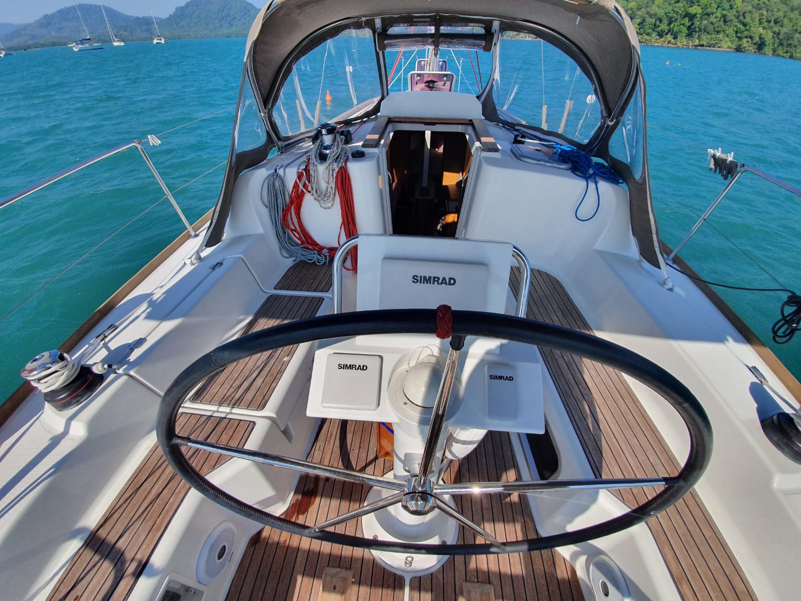 Sun Odyssey 33i — photo 5