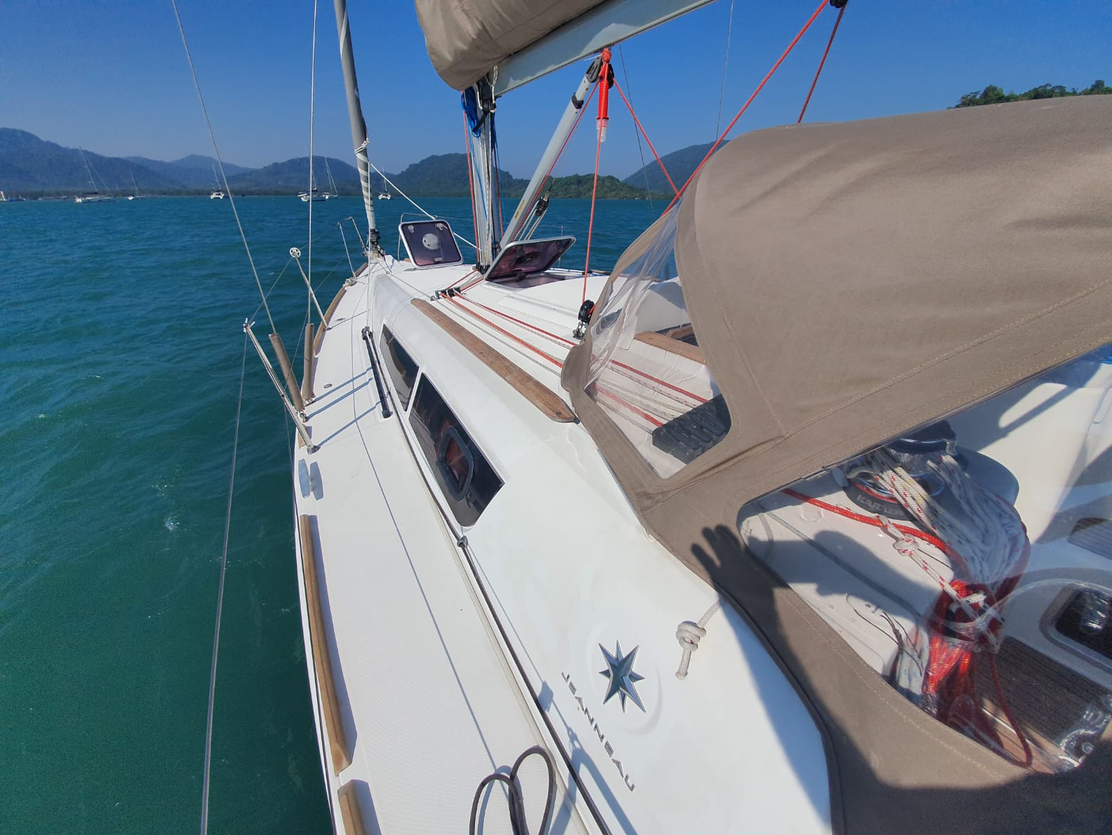 Sun Odyssey 33i — photo 20