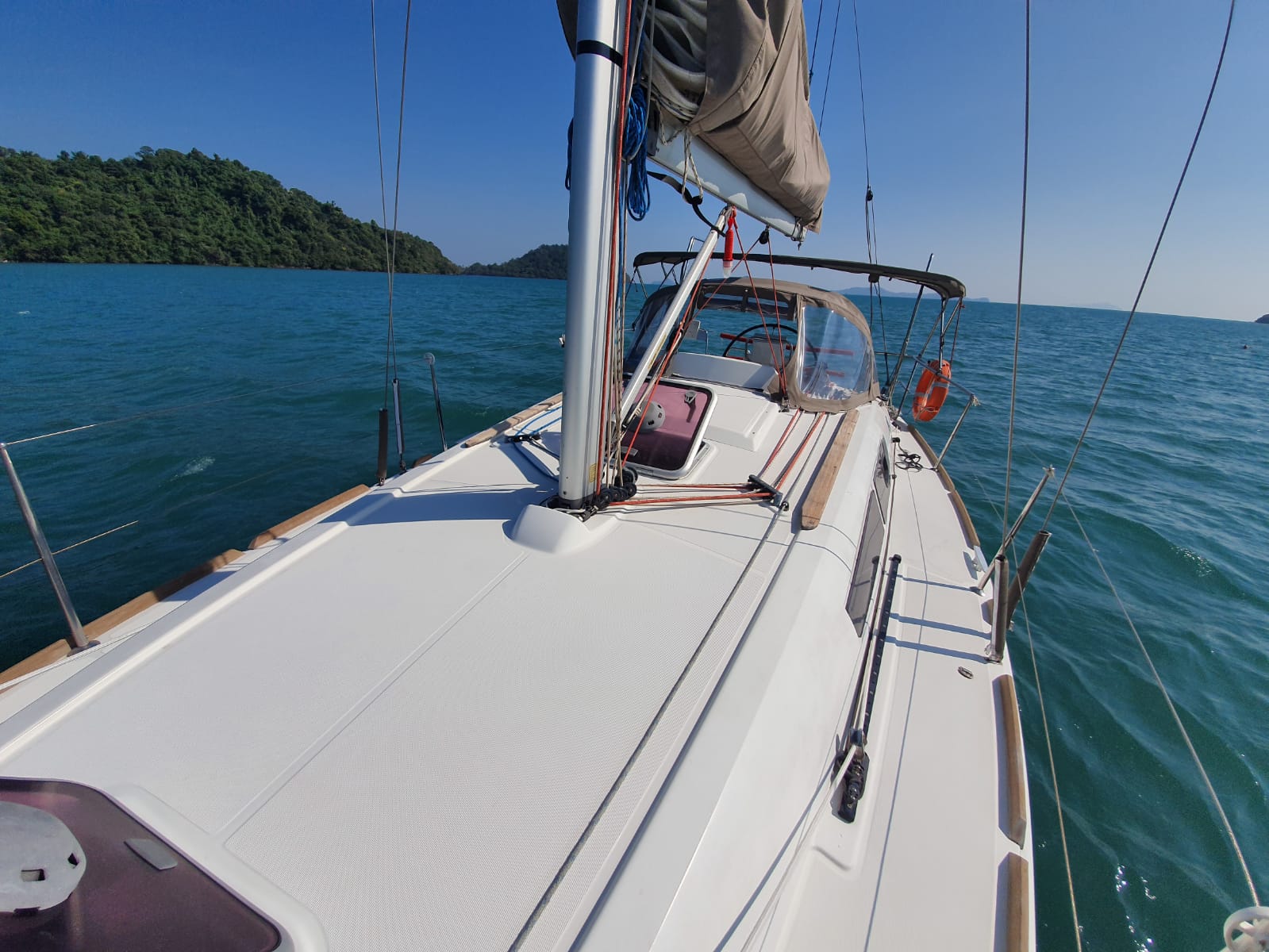 Sun Odyssey 33i — photo 14