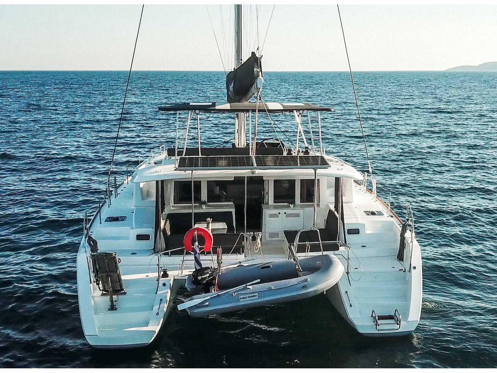 Lagoon 450 Flybridge — photo 1