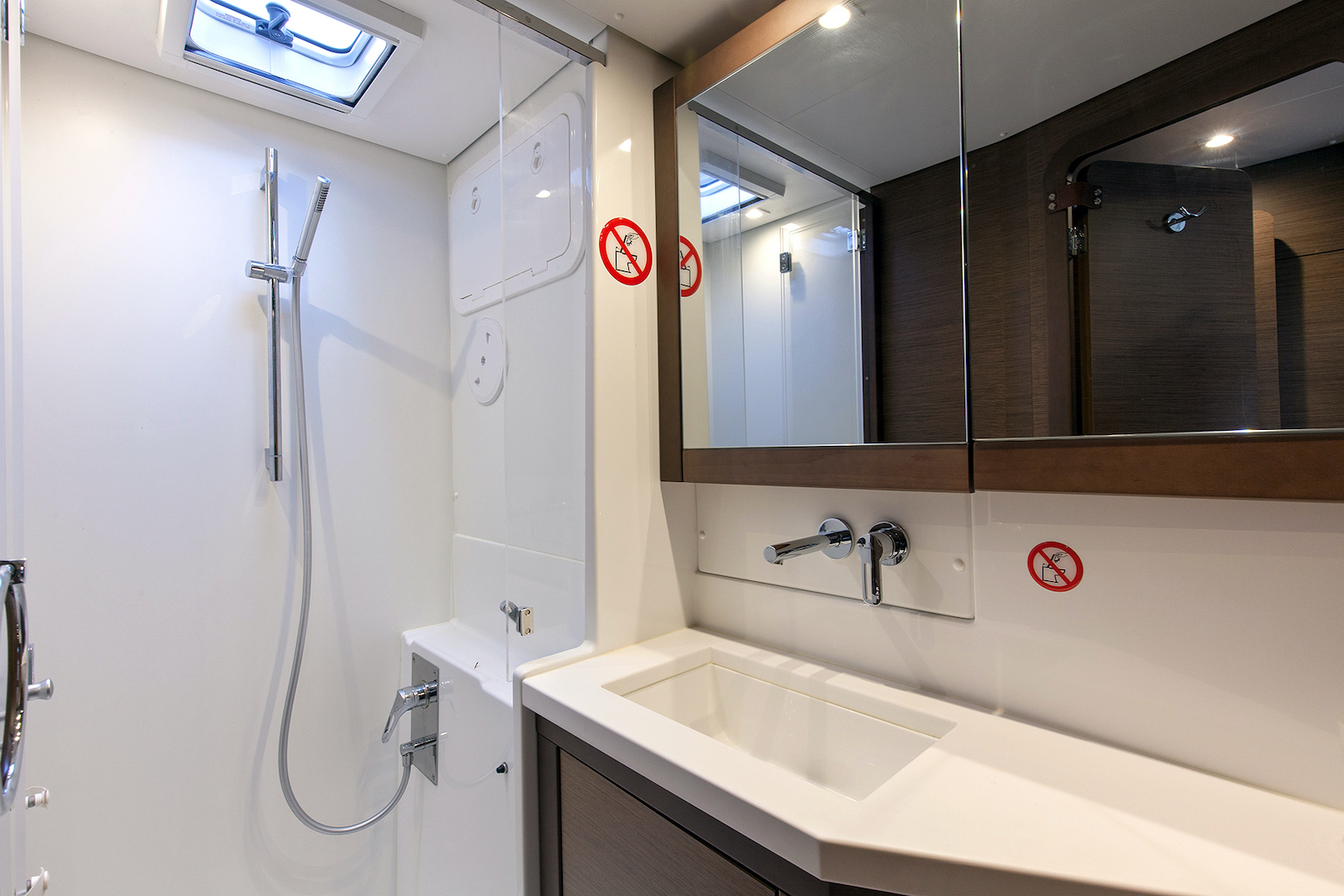 Lagoon 450 Flybridge — photo 7