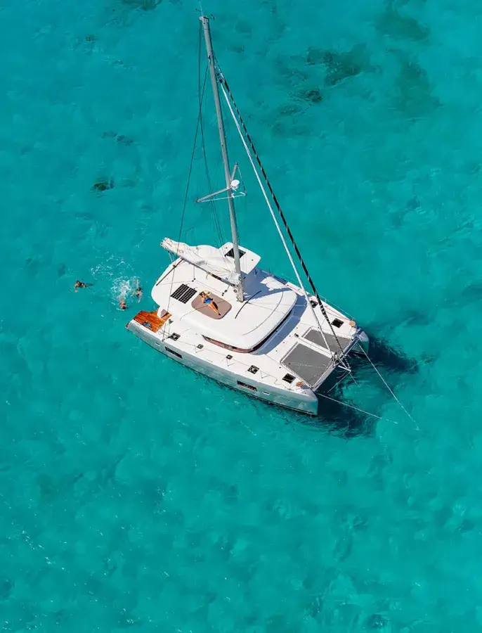Lagoon 42 — photo 23