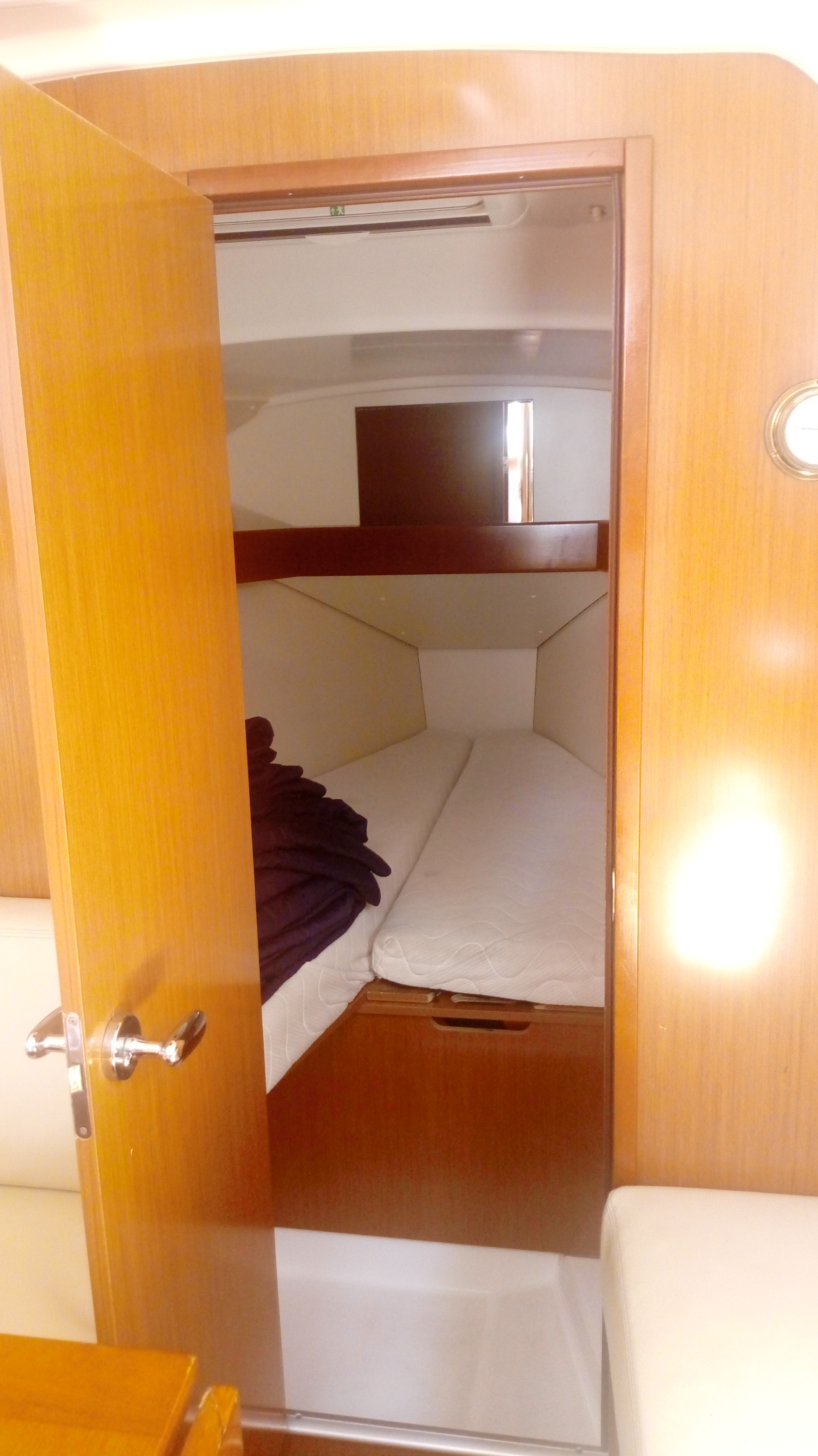 Oceanis 31 — photo 16