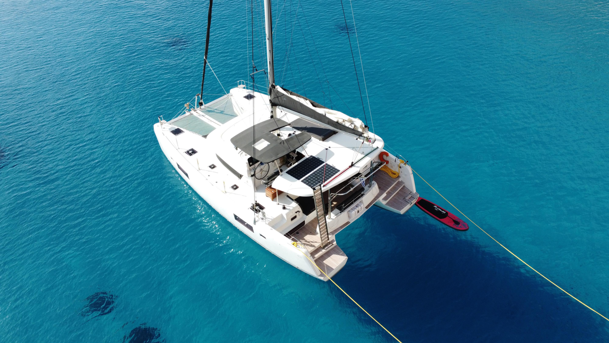 Lagoon 42 — photo 2