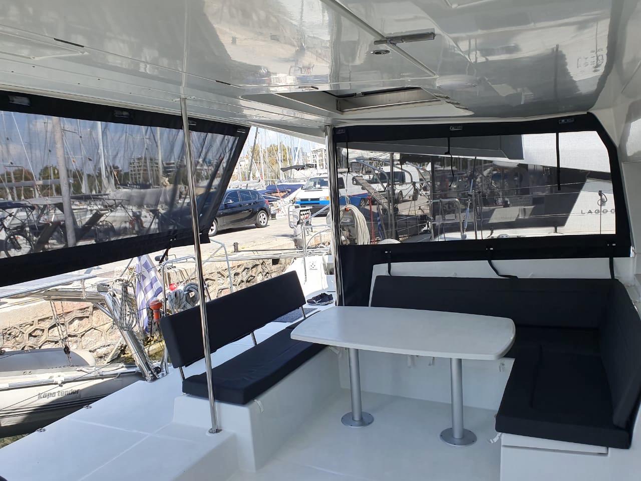 Lagoon 450F — photo 7