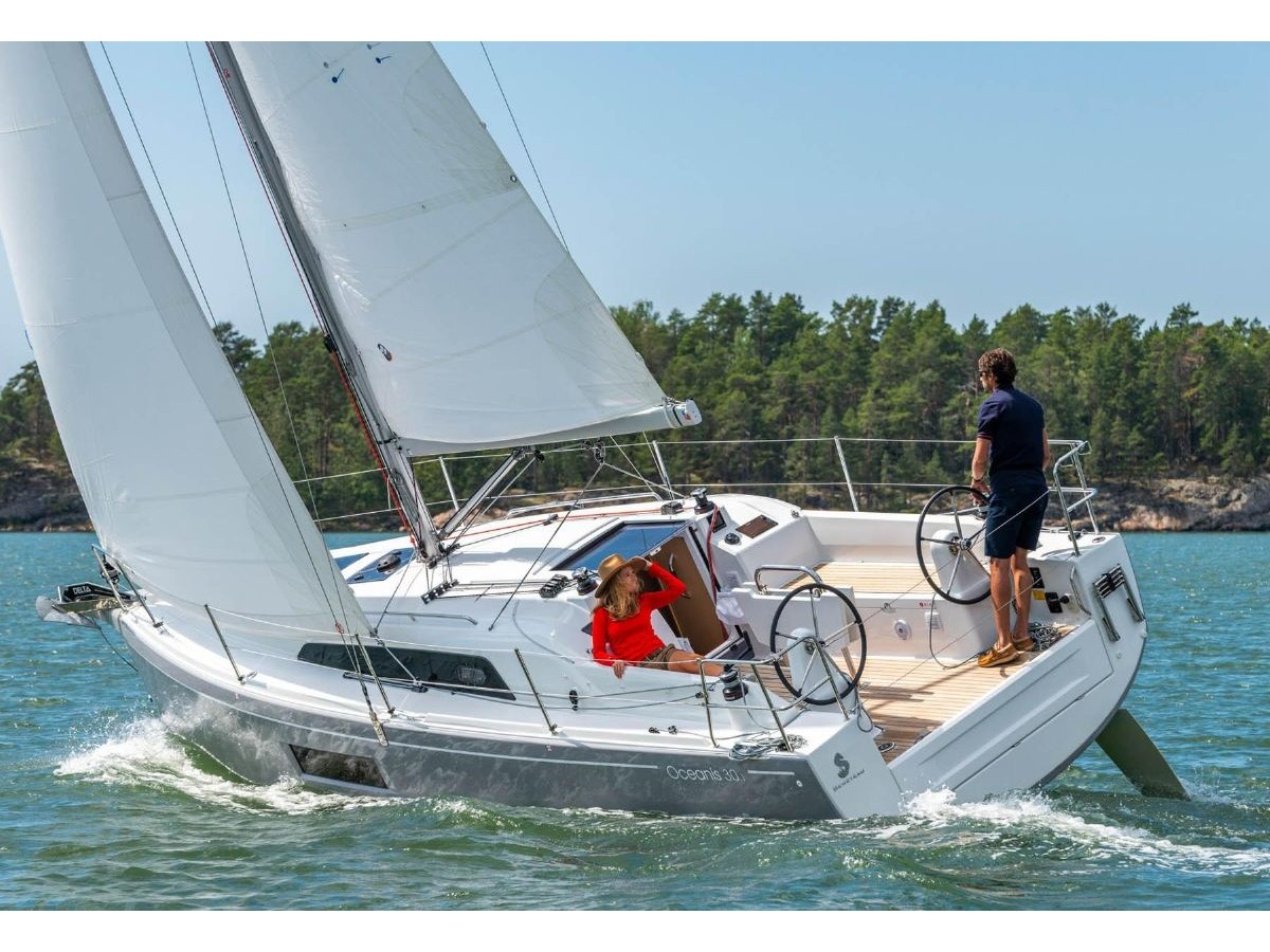 Oceanis 30.1 — photo 1
