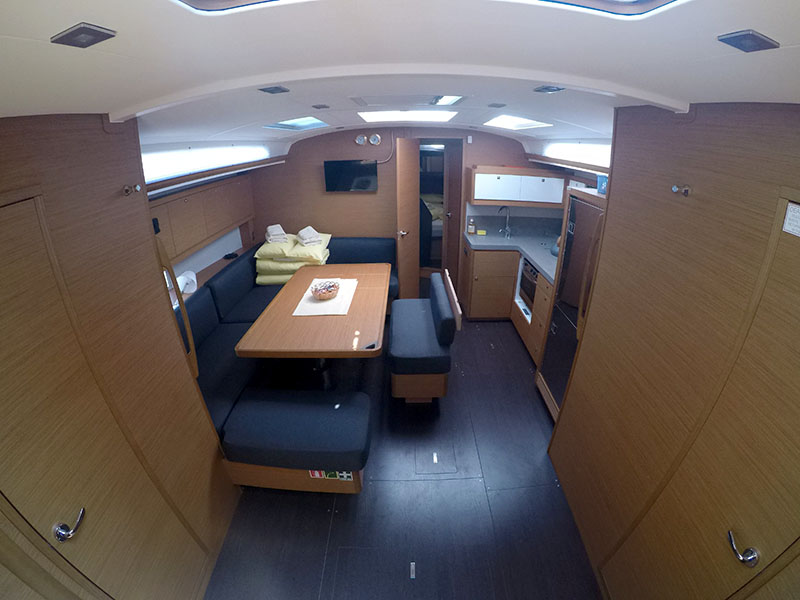 Dufour 470 GL — photo 10