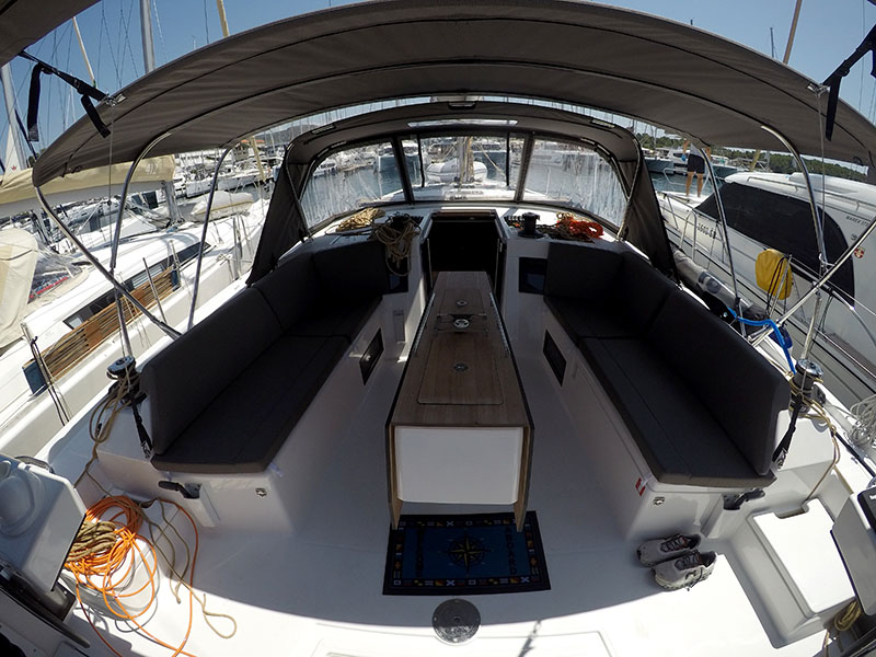 Dufour 470 GL — photo 12