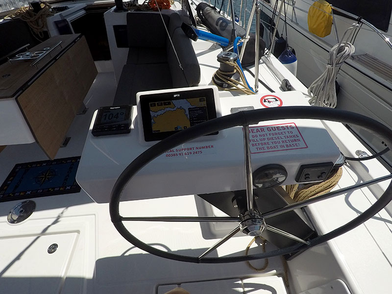 Dufour 470 GL — photo 21