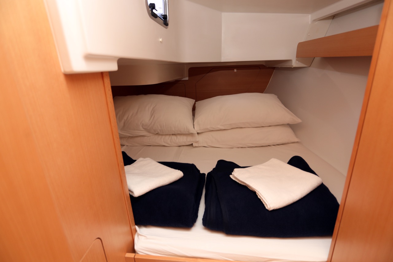 Sun Odyssey 319 — photo 3