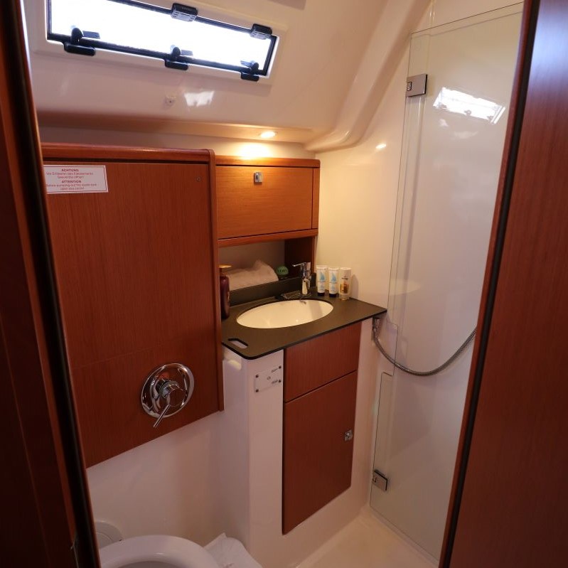 Bavaria Cruiser 51 — photo 8